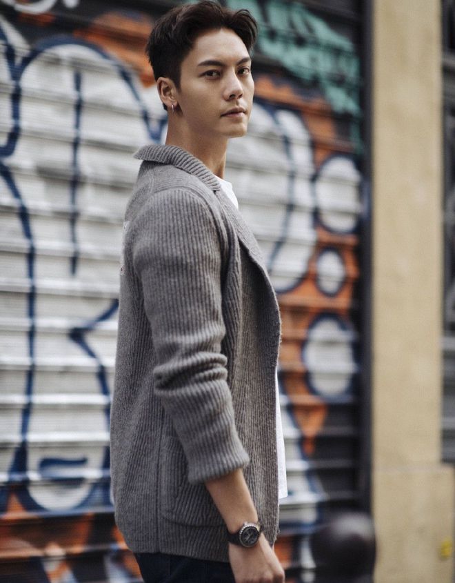陈伟霆（William Chan） - 参与了《听见你的声音》等多部影视剧，并逐渐向电影领域发展。_陈伟霆（William Chan） - 参与了《听见你的声音》等多部影视剧，并逐渐向电影领域发展。_陈伟霆（William Chan） - 参与了《听见你的声音》等多部影视剧，并逐渐向电影领域发展。