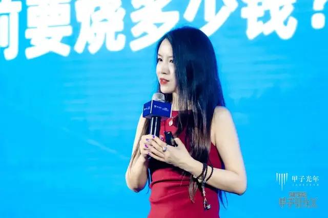 货币政治_什么是货币数字时代_理解数字货币在国际关系中的作用：如何影响国家间的经济与政治格局