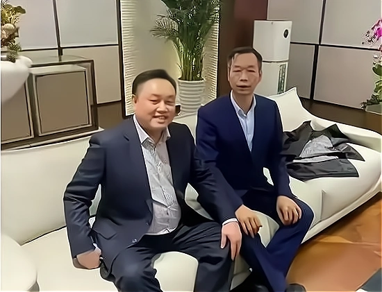 胡润如何定义中国的富豪榜_胡润富豪榜1000_胡润富豪榜500到1000名